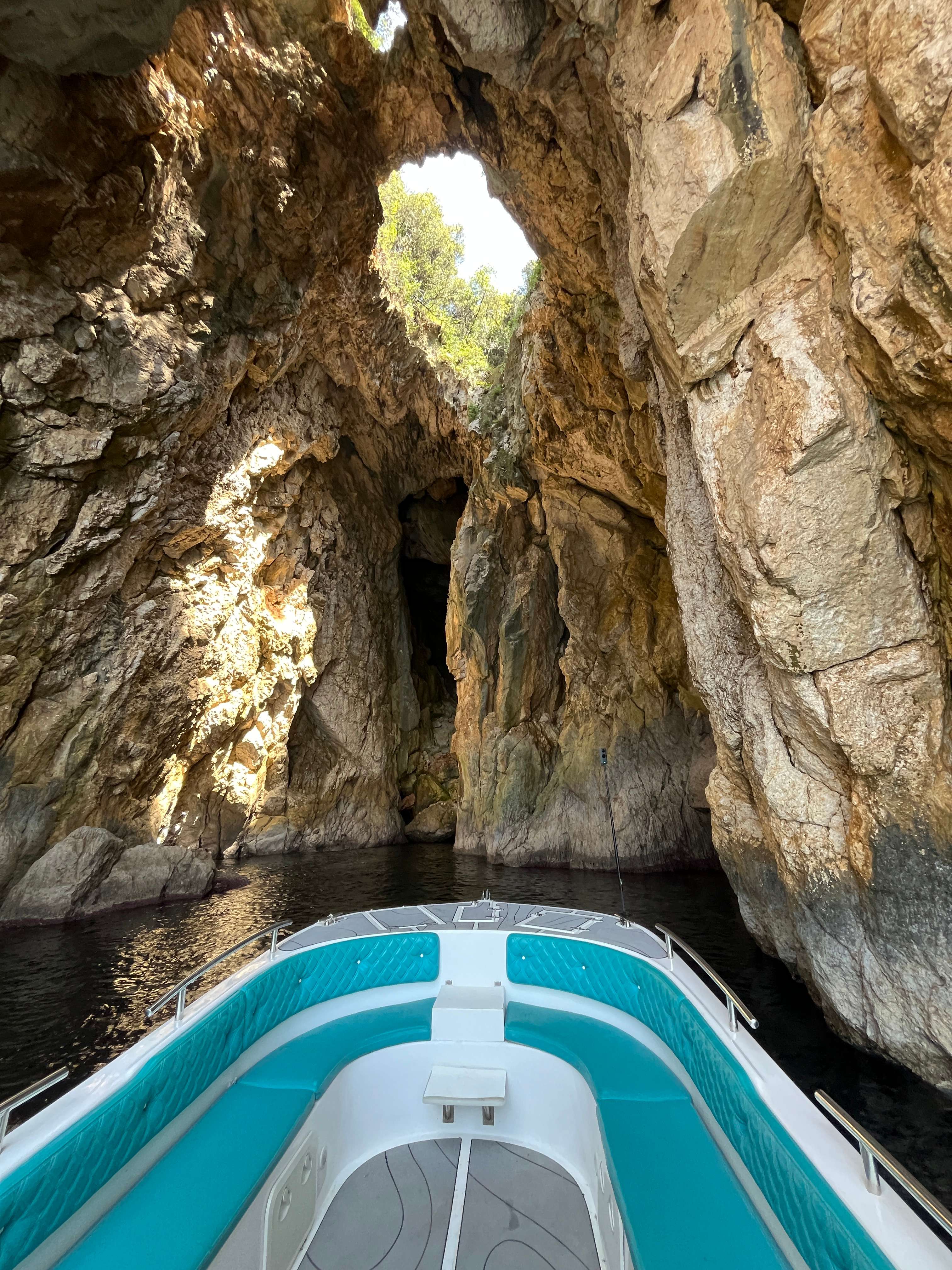 Pirates Cave